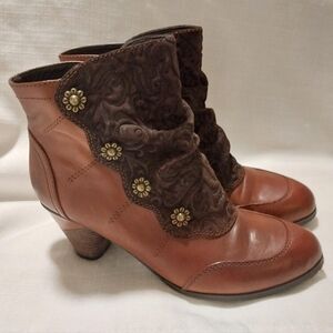 L'Artiste Brown Suede and Leather Embossed Floral Artsy Heeled Side Zip Boot